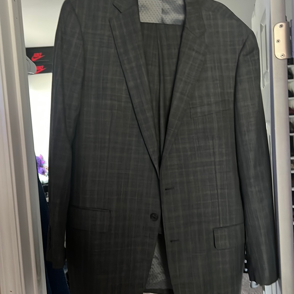 Men’s Suit!